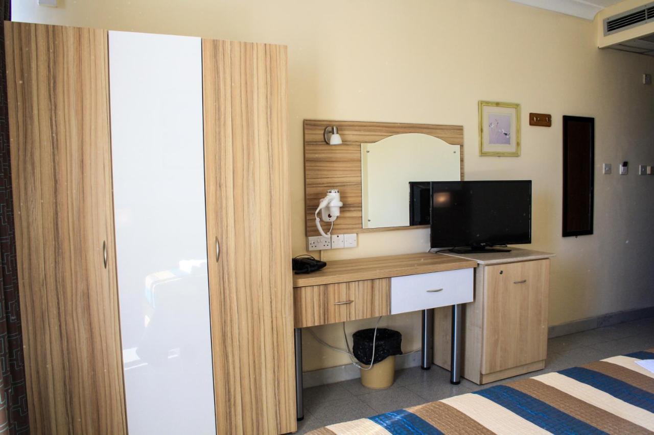Coral Hotel Σεντ Πόλς Μπέι Εξωτερικό φωτογραφία